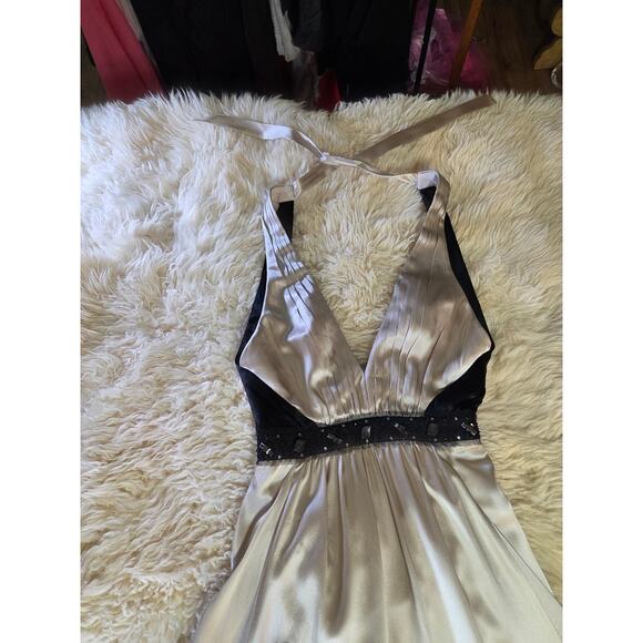 BCBGMAXAZRIA 100% Silk Satin Sleeveless Formal Gown Taupe Black Rhinestones 2 - Picture 1 of 16